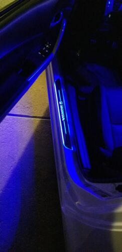 Click to view full screen Scuturi praguri LED personalizate cu text la alegere photo review